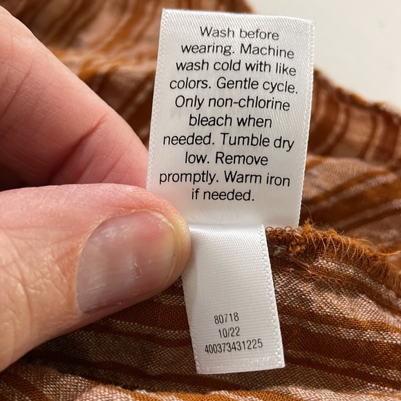 Sonoma striped brown blouse. Women's M. 55/45 cotton/rayon. Like new condition. - Picture 5 of 5